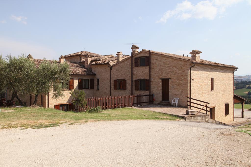 Agriturismo Sant'Antonio Villa Montegridolfo Exteriör bild